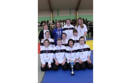 Valentine championne de Normandie avec l'équipe de calvados judo